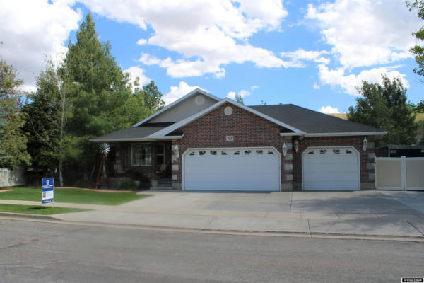 323 CLARKSON AVE, EVANSTON, WY 82930 - Image 1