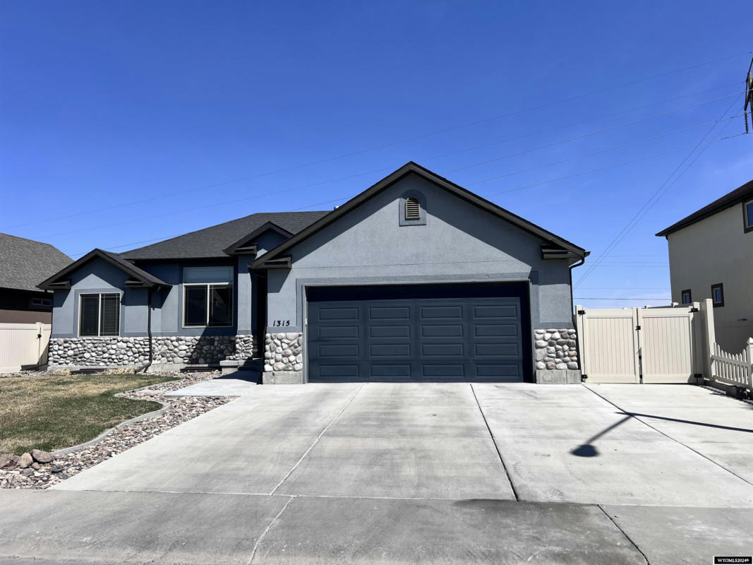 1315 PRONGHORN DR, ROCK SPRINGS, WY 82901, photo 1 of 26