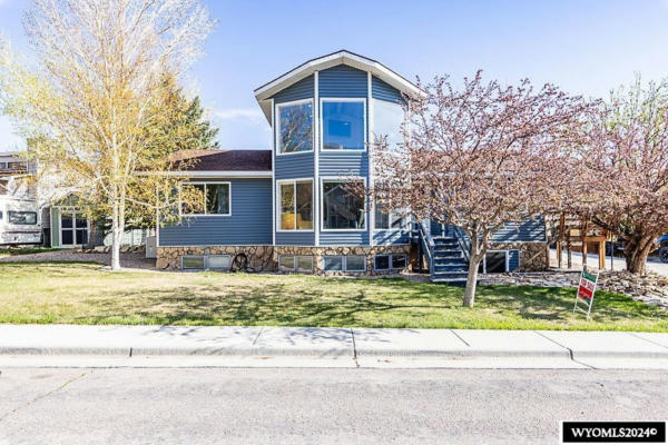 1135 KENTUCKY ST, GREEN RIVER, WY 82935 - Image 1