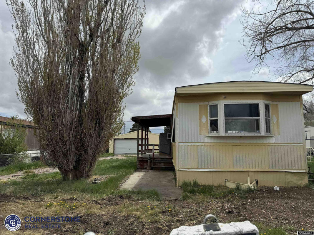 601 HARDING AVE, MILLS, WY 82604, photo 1 of 20
