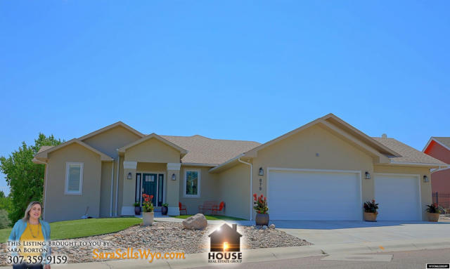 879 N SHOSHONE DR, DOUGLAS, WY 82633 - Image 1